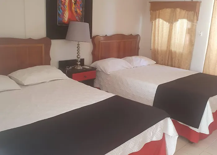 Spindrift Hotel 2*